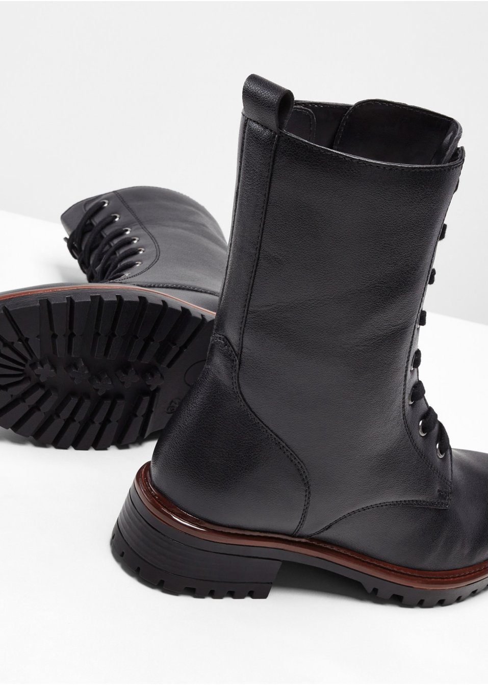 Boots à lacets