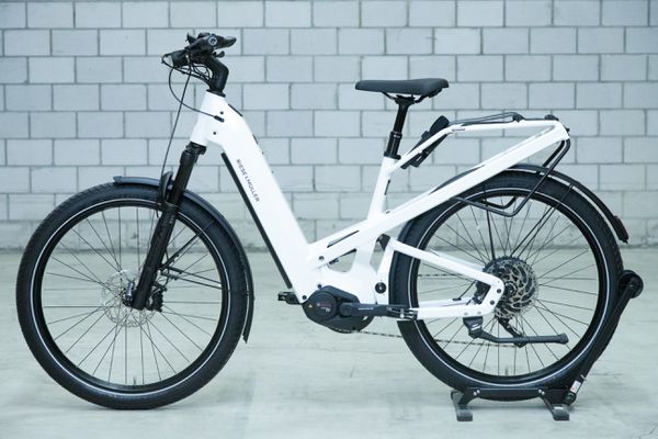 HOMAGE GT TOURING Crossover E-Bike  pearl white  54 CM