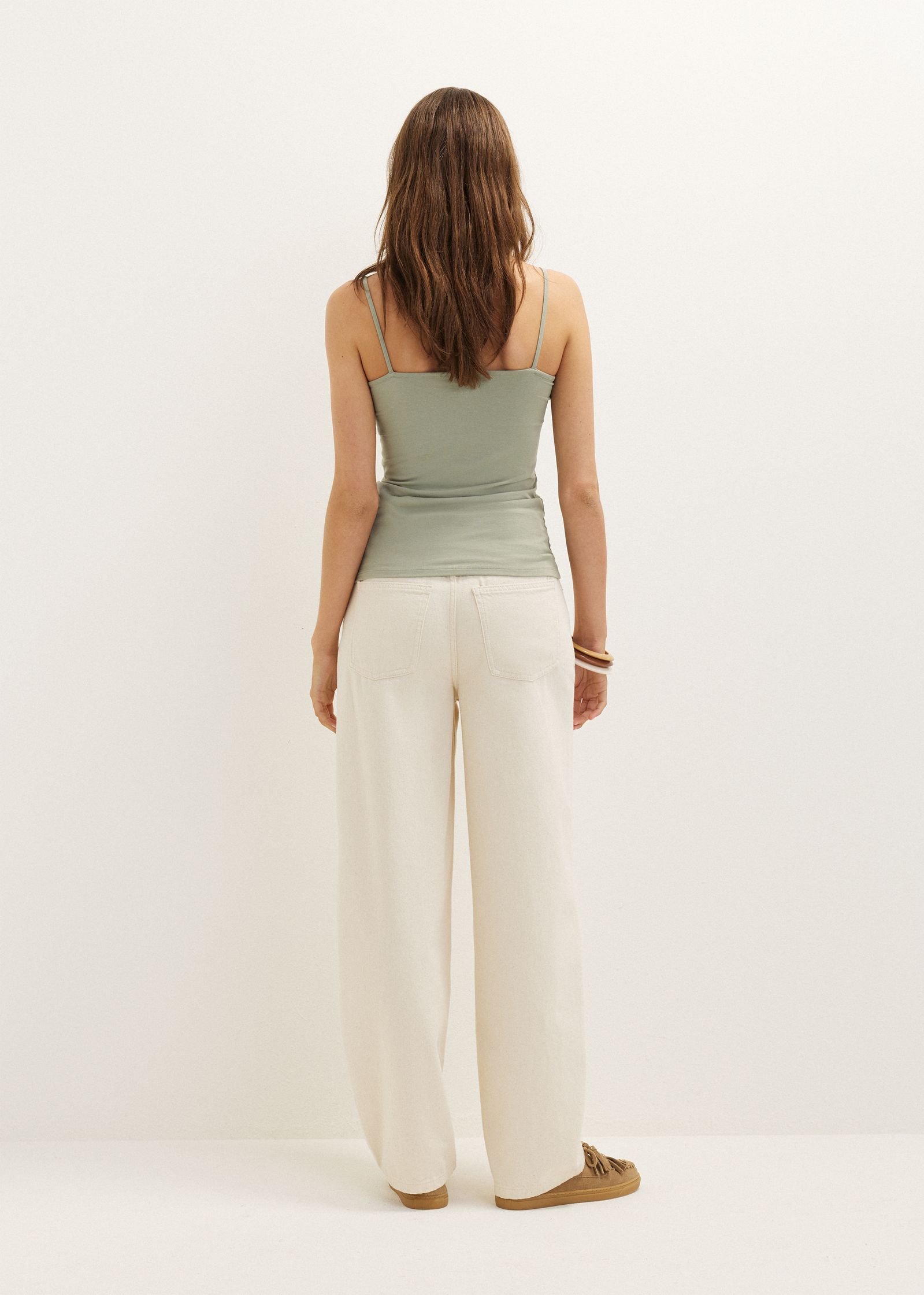 Basic singlet met kant