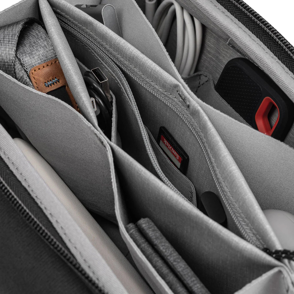 Tech Pouch 2 L