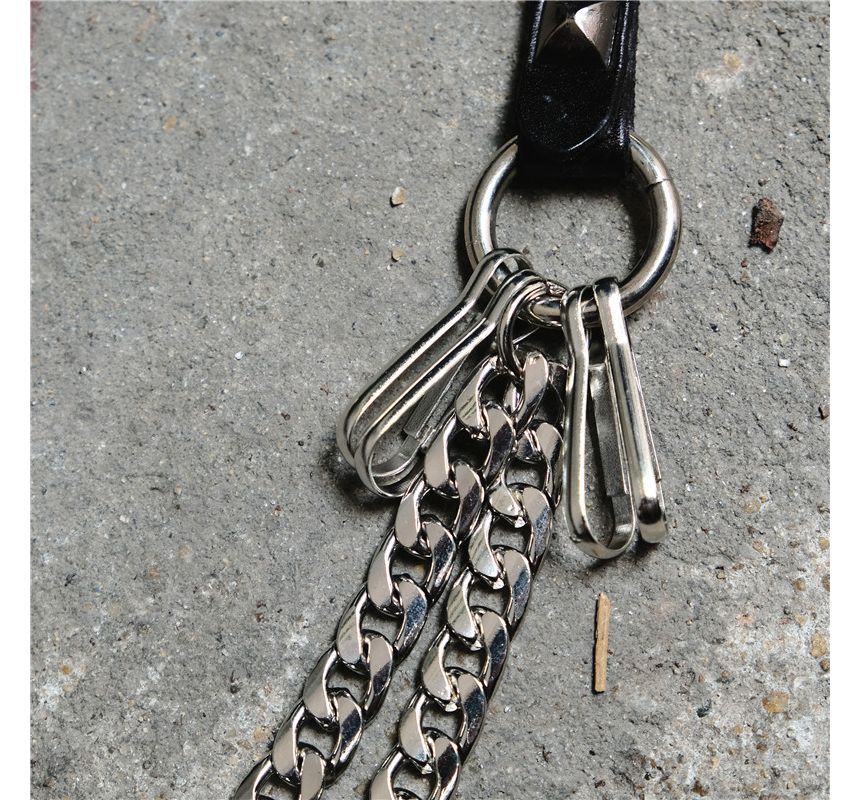 BABLIBU - Broekketting met schedel en studs