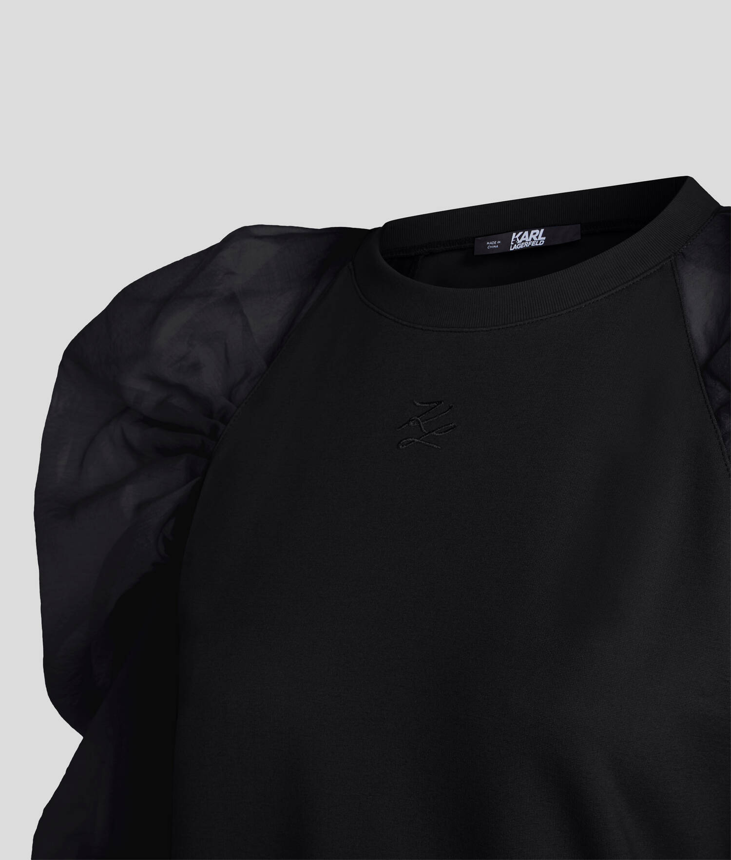 HAUT À MANCHES EN ORGANZA SÉLECTIONNÉ PAR HUN KIM