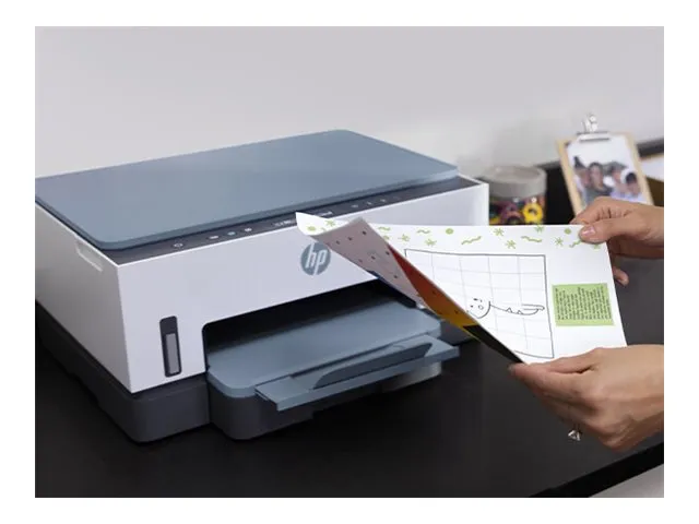 HP Smart Tank 7005 All-in-One - Multifunktionsprinter - farve - blækprinter - kan genopfyldes - Letter A (216 x 279 mm)/A4 (210 x 297 mm) (original) - A4/Legal (medie) - op til 15 spm (udskriver) - 250 ark - USB 2.0, Wi-Fi(ac), Bluetooth