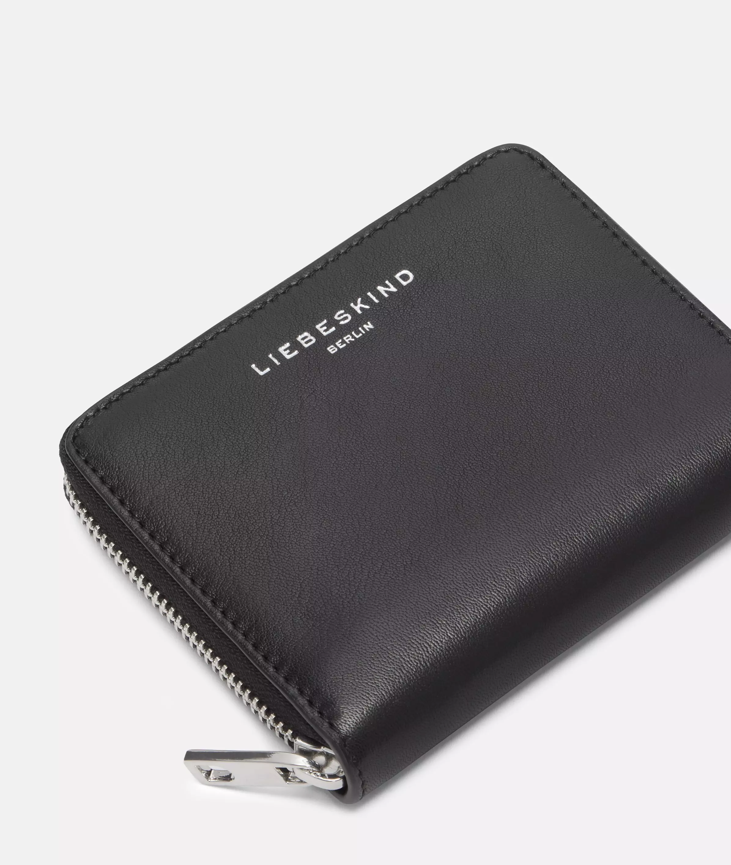 Wallet Spacious leather wallet