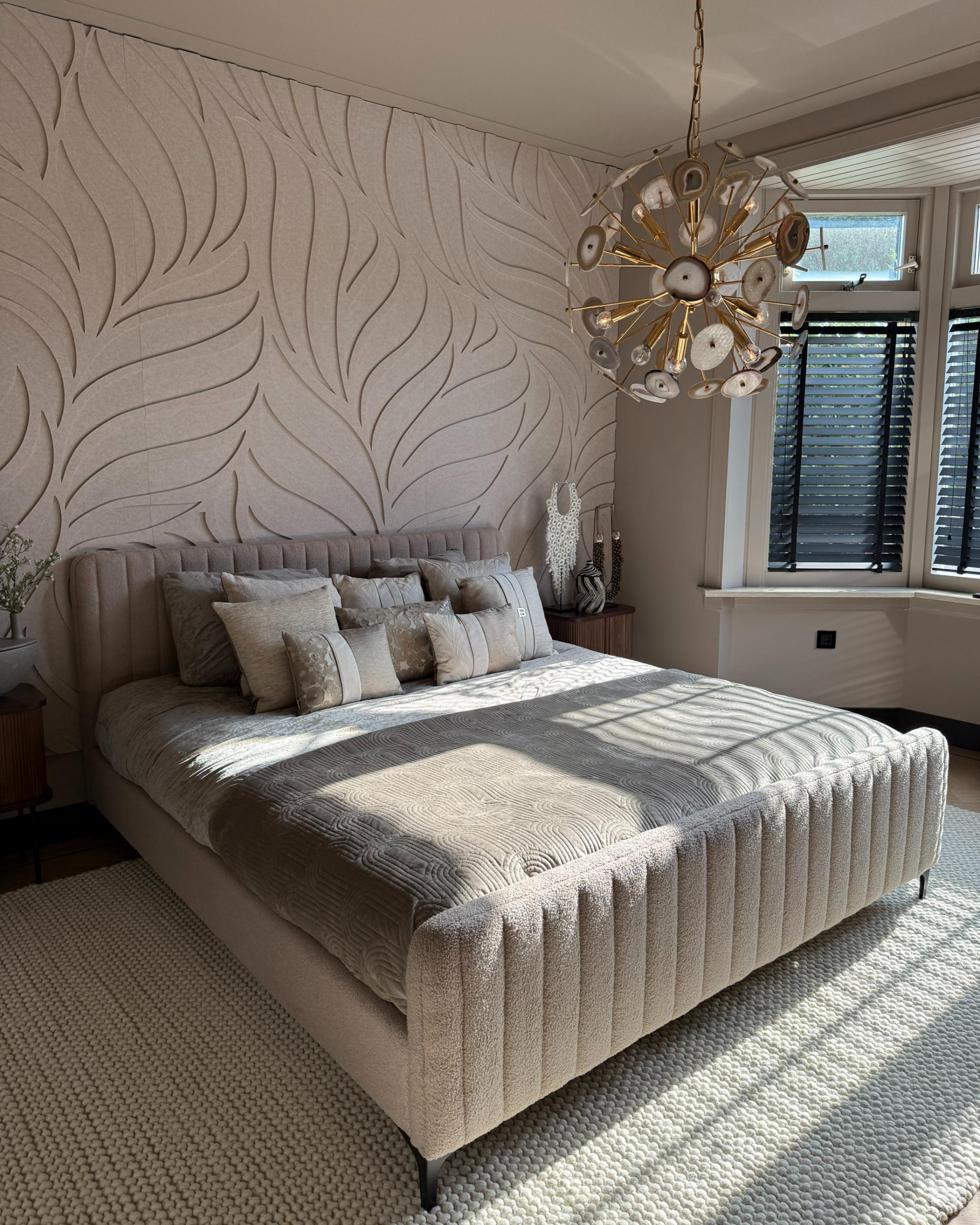 Bed Bouclé LUNAN 180 x 200 cm Beige