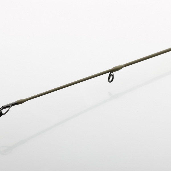 Savage Gear SG4 Light Game (deux-sections)