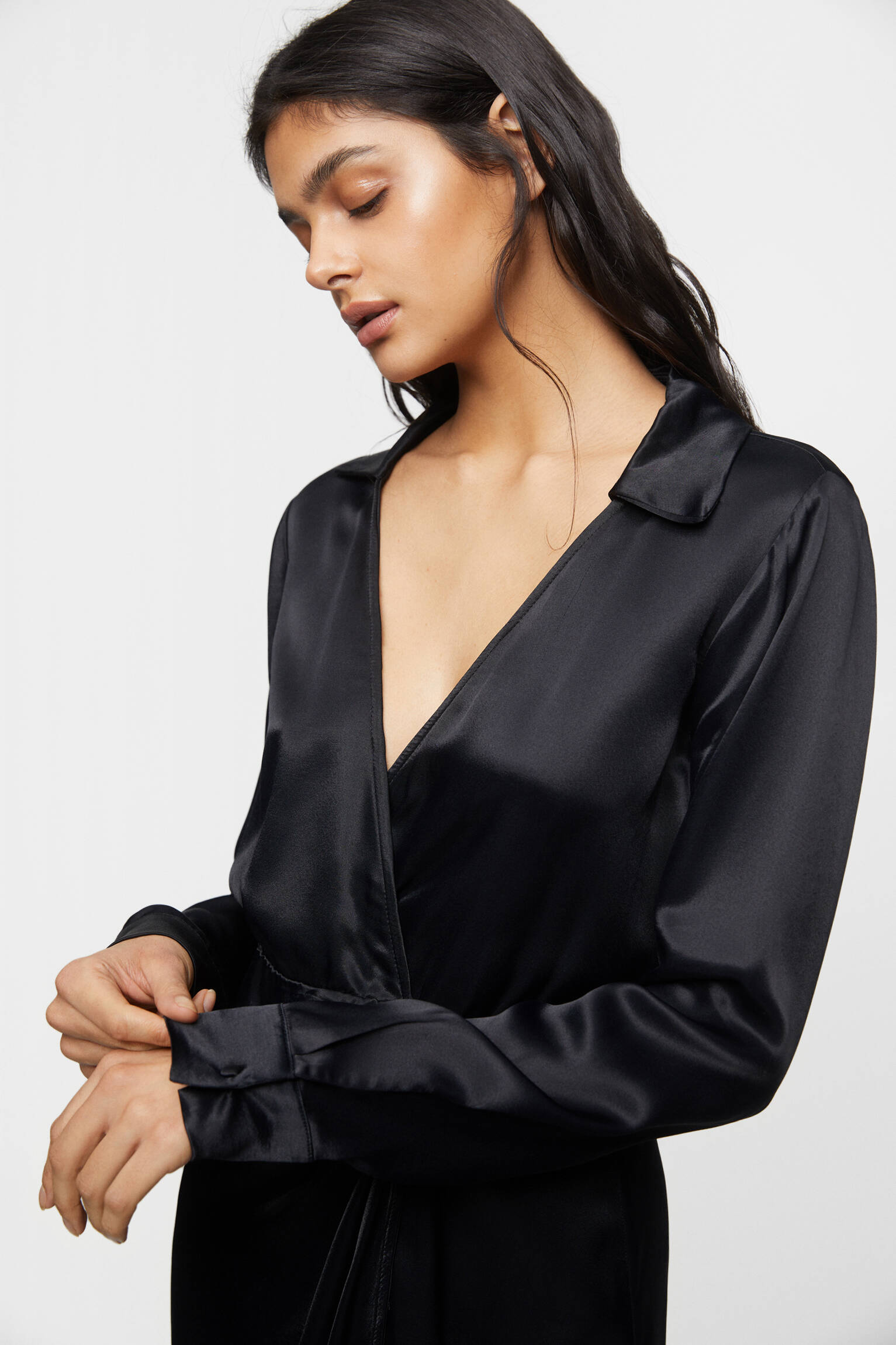 VESTIDO CAMISA DE CETIM - PRETO