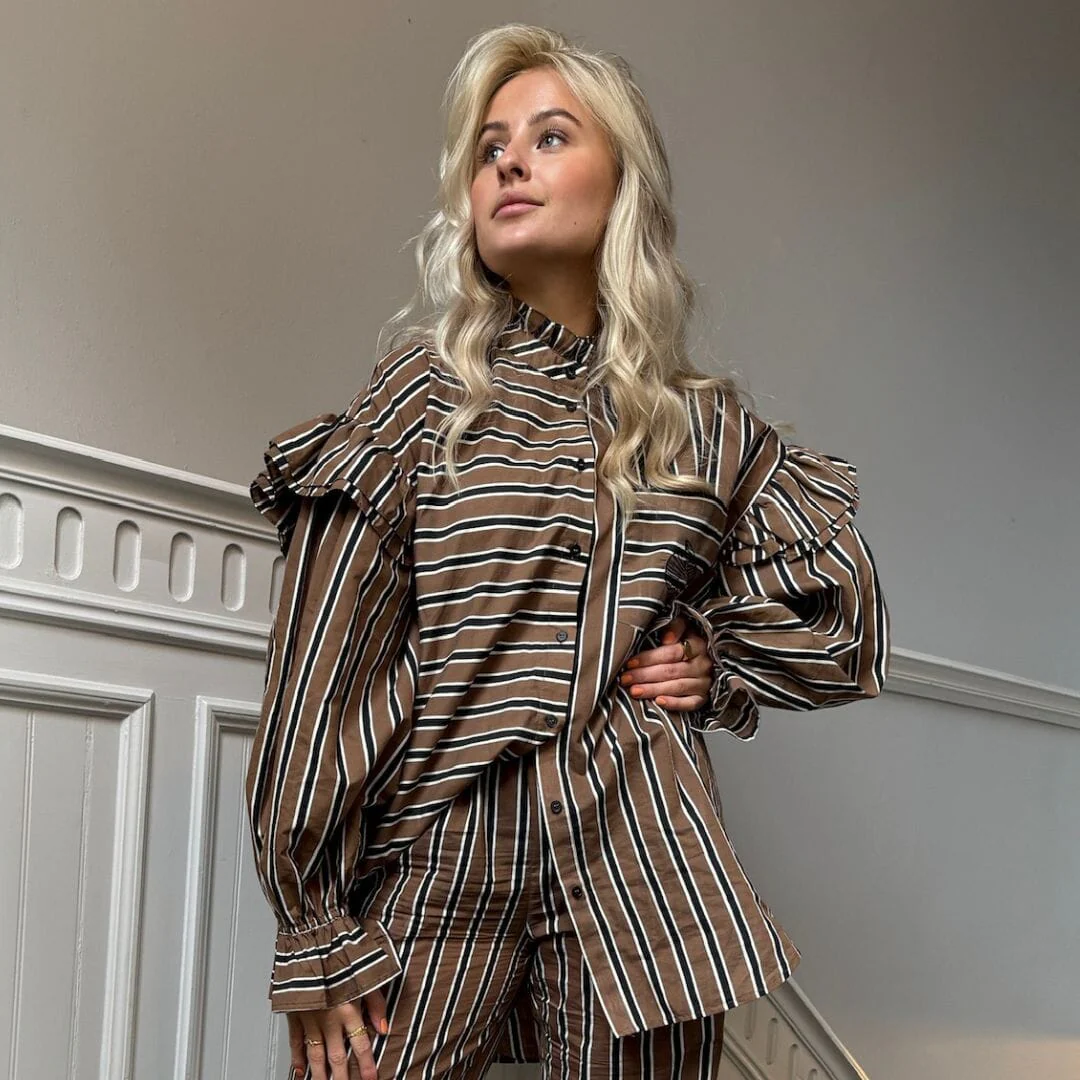Stories From The Atelier By Copenhagen Shoes When You Listen Top 0895 coffee stripe