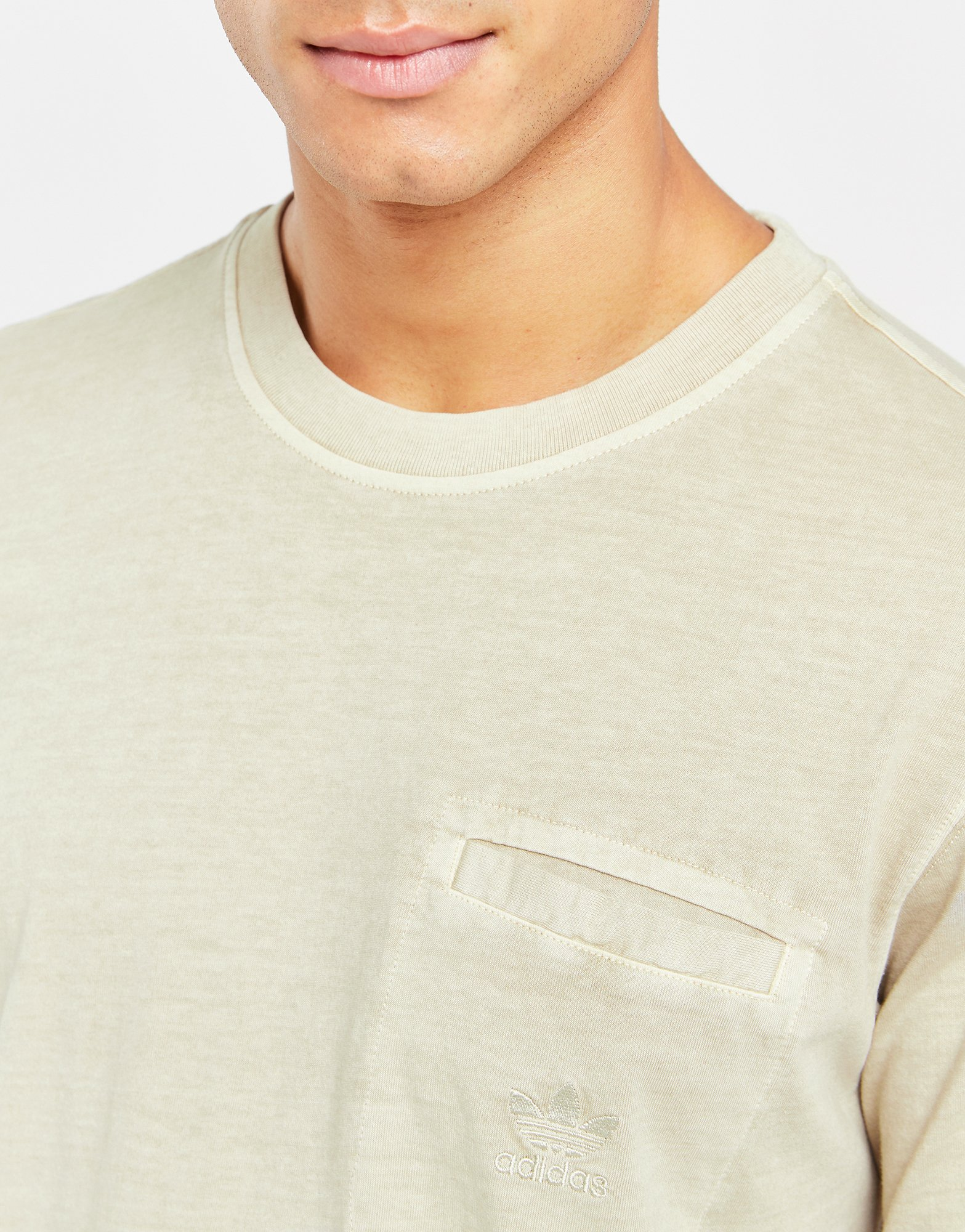 adidas T-shirt poche Trèfle Essentials + Dye