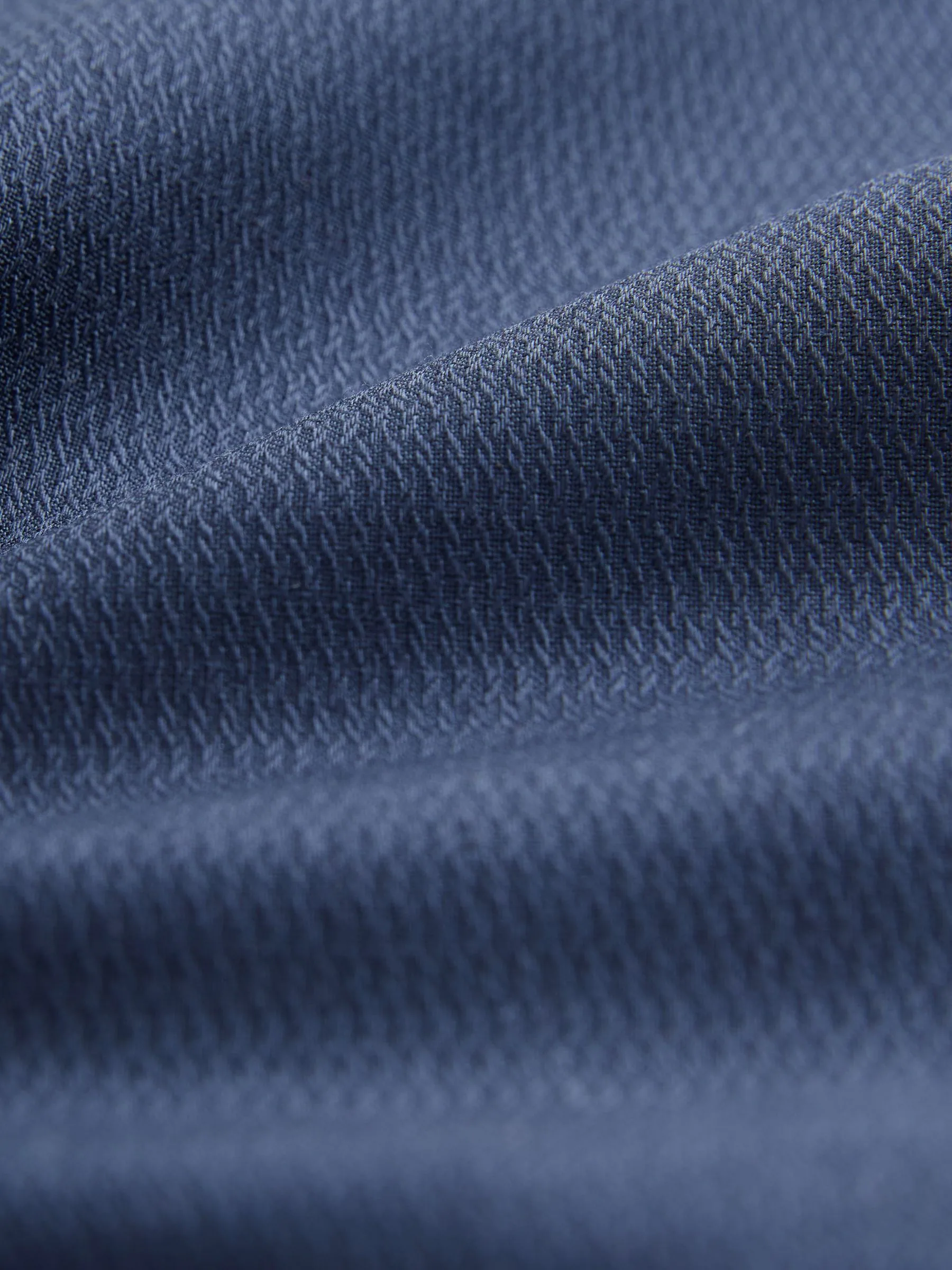 Marineblauw - Slim Fit - Onderhoudsvriendelijk, getextureerd, slim fit overhemd met enkele manchet