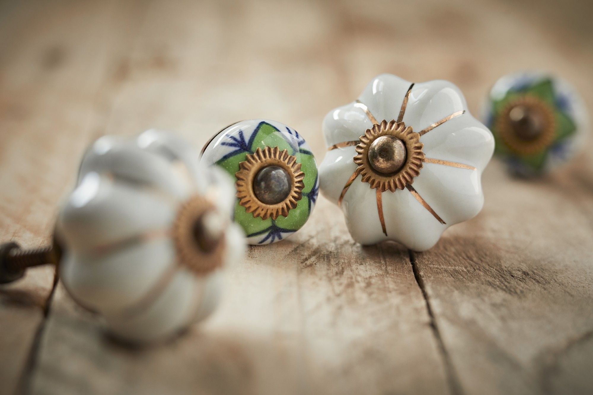 Keramik Möbelknopf  'Blume', handglasiert, weiß, Ø 3,5 cm günstig bestellen