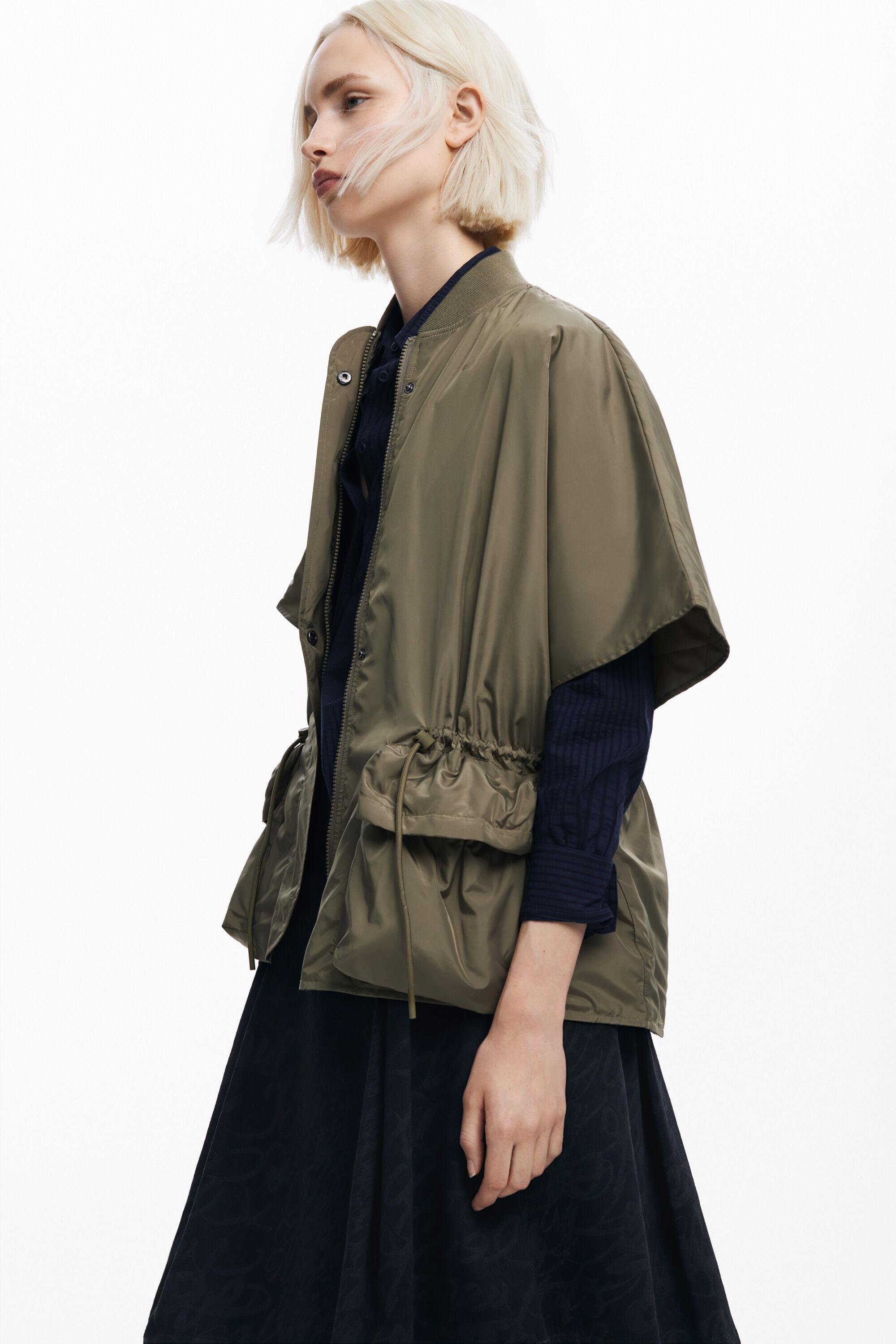 Poncho de nylon ajustável