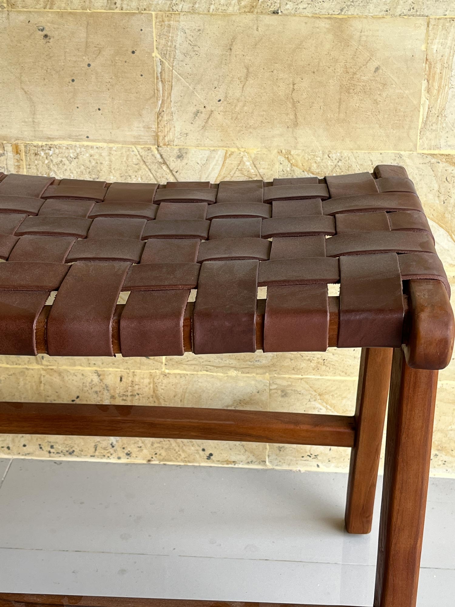 Bank 'Denrodt', Teak und Leder, B 60 cm, H 45 cm, L 40 cm von fischer's lagerhaus