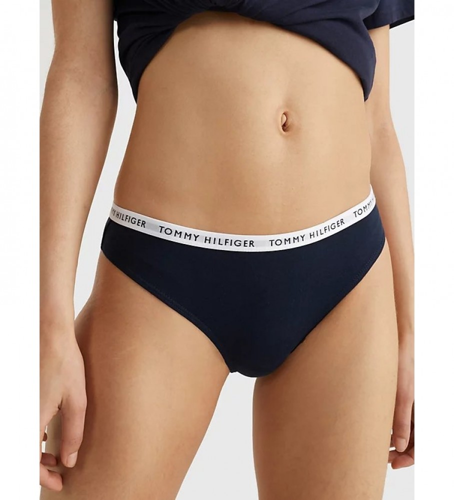 Conjunto de 3 tangas Tommy Hilfiger UW0UW02829 nas cores branca, preta e vermelha.
