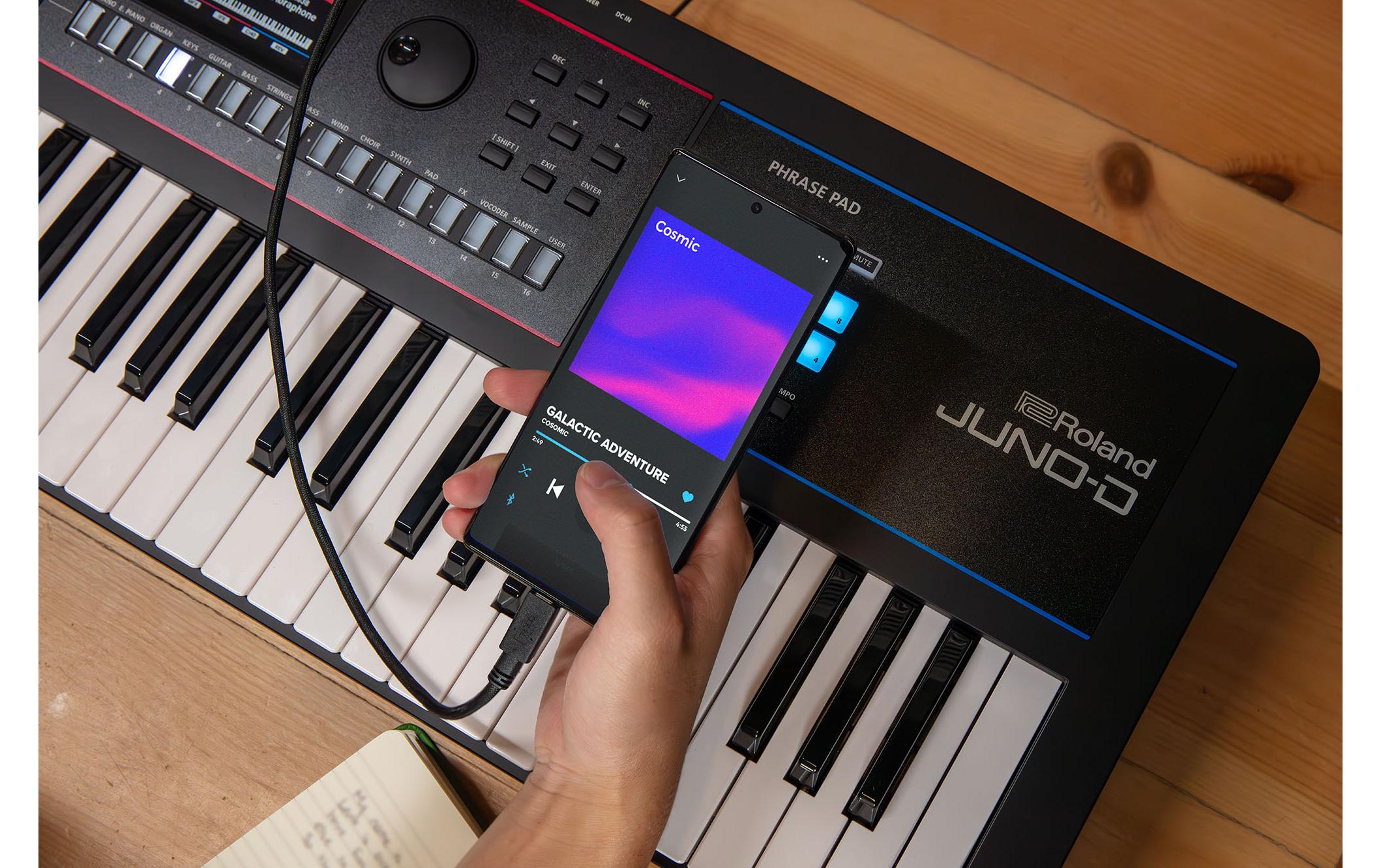 Synthesizer JUNO-D6<br>Kompakter 61-Tasten-Synthesizer