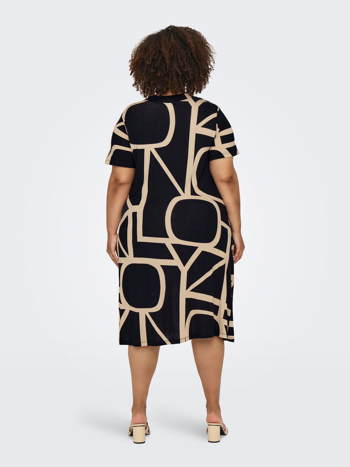 CARFYRLA Midikleid Black