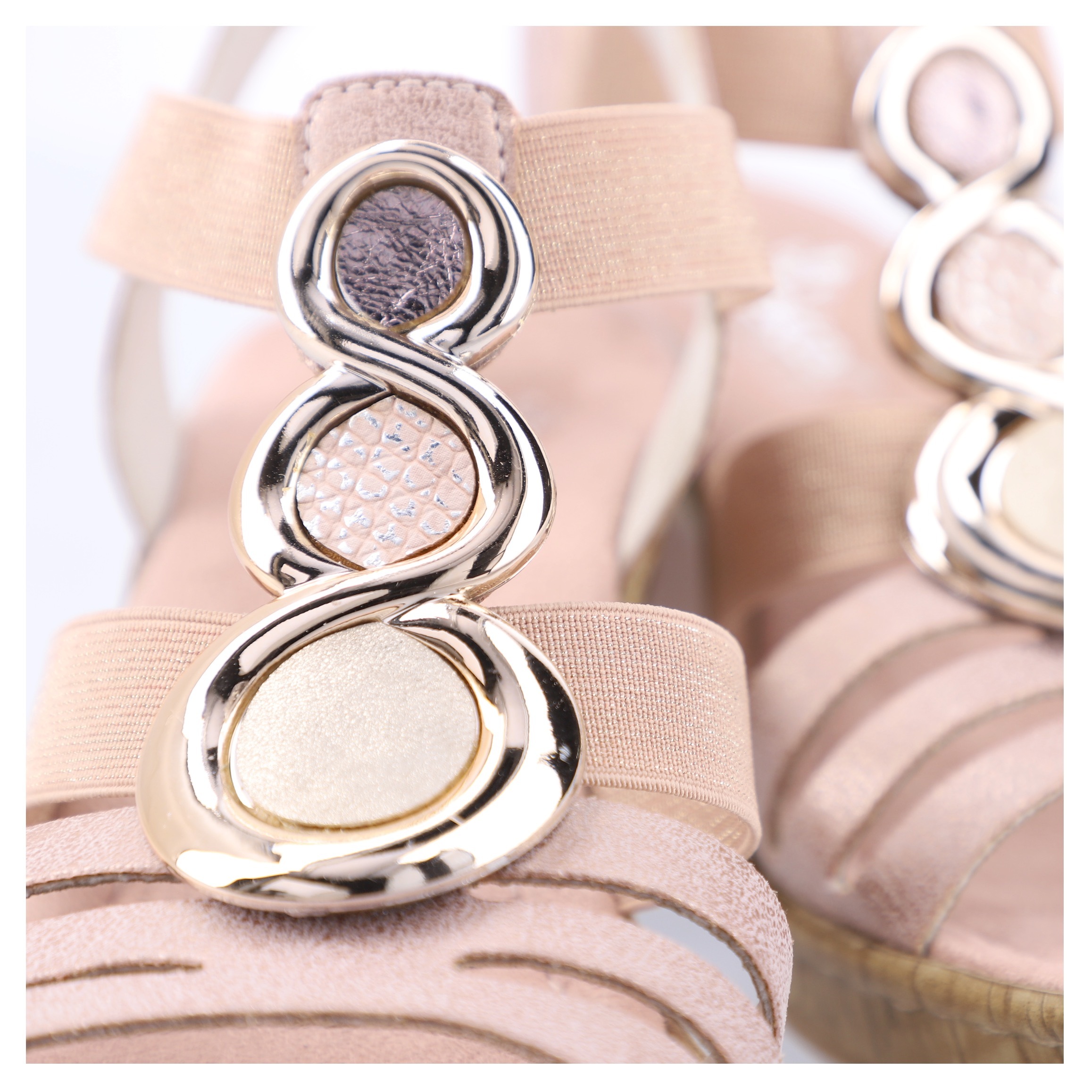 Rieker Sandalette  , Sommerschuh, Sandale, Plateauabsatz mit Schmuck-Applikation