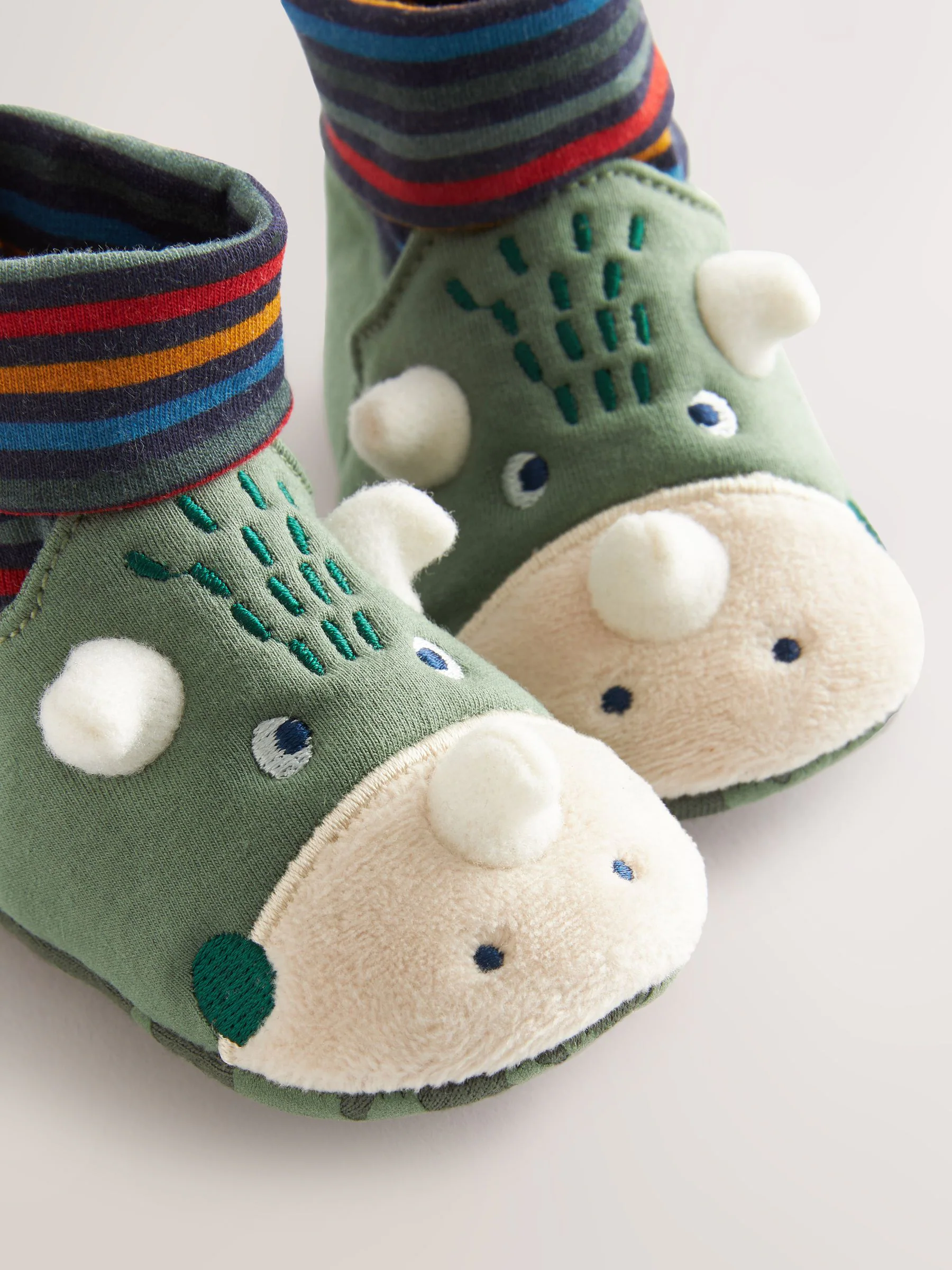 Groen met dinosaurussen - Babyschoenen met sok-bovenkant (0-18mnd)