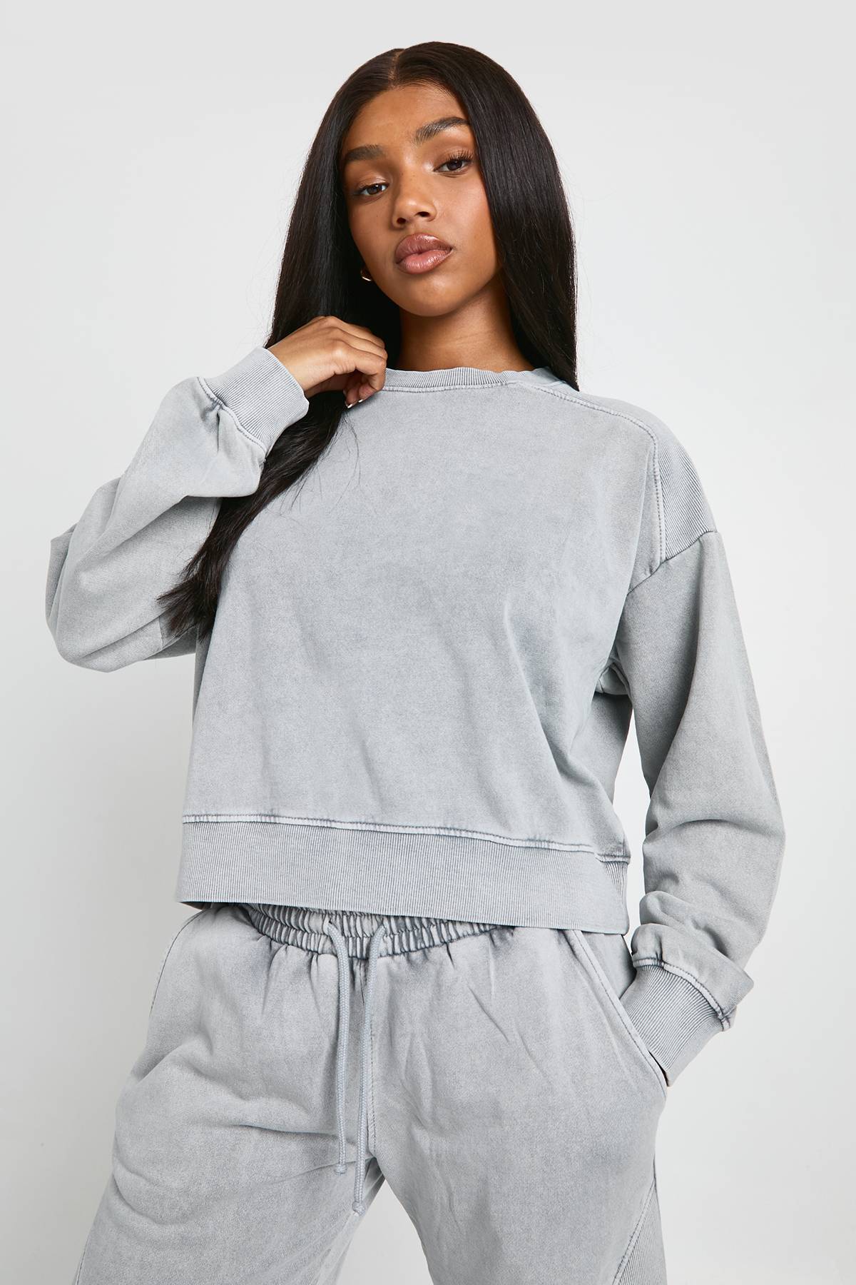 boohoo Ensemble De Survêtement Jambe Droite À Détails Côtelés Effet Délavé