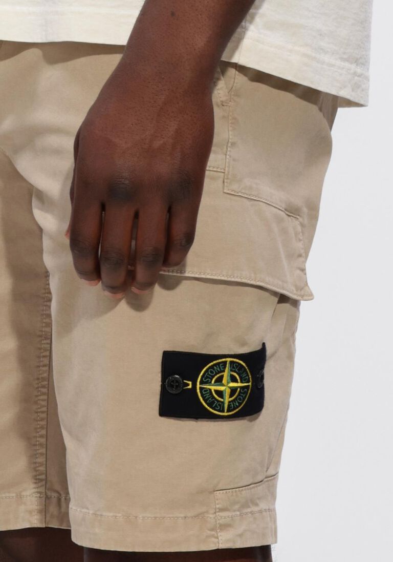 beige stone island joggingbroek shorts s00004