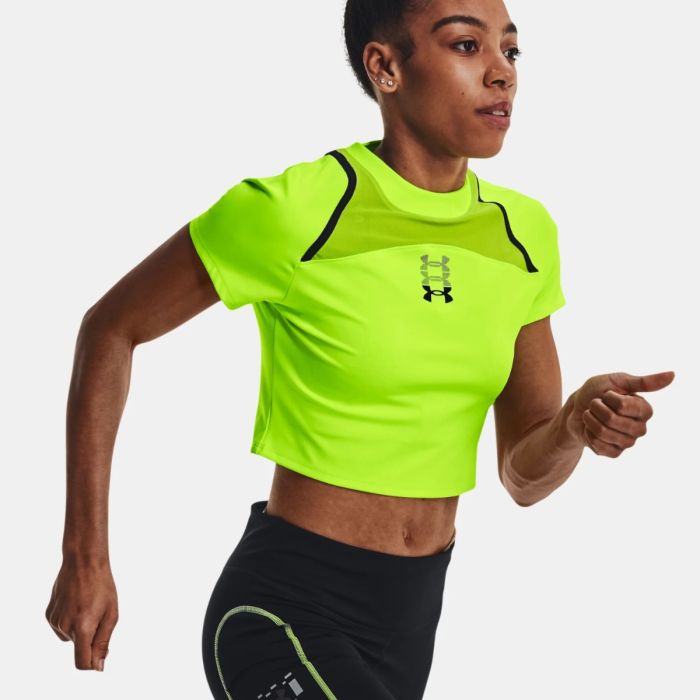 Under Armour Dame T-shirts Run Anywhere Crop SS Gul