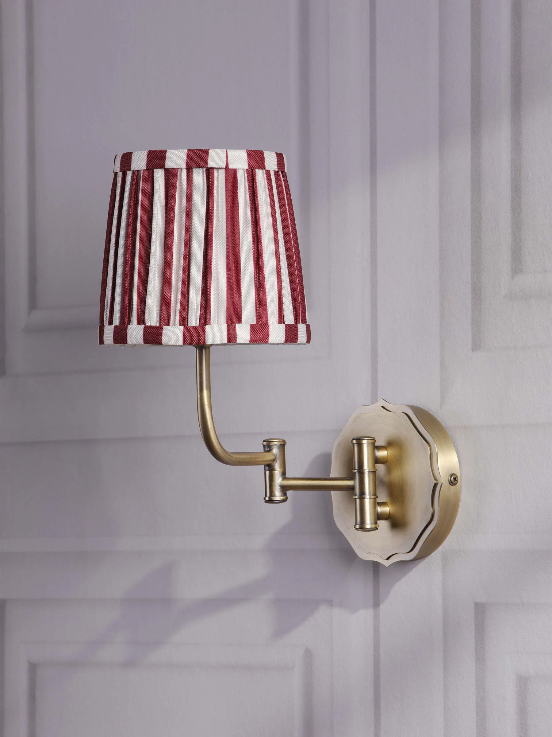 Laura Ashley Denwick wandlamp met 1 lampen