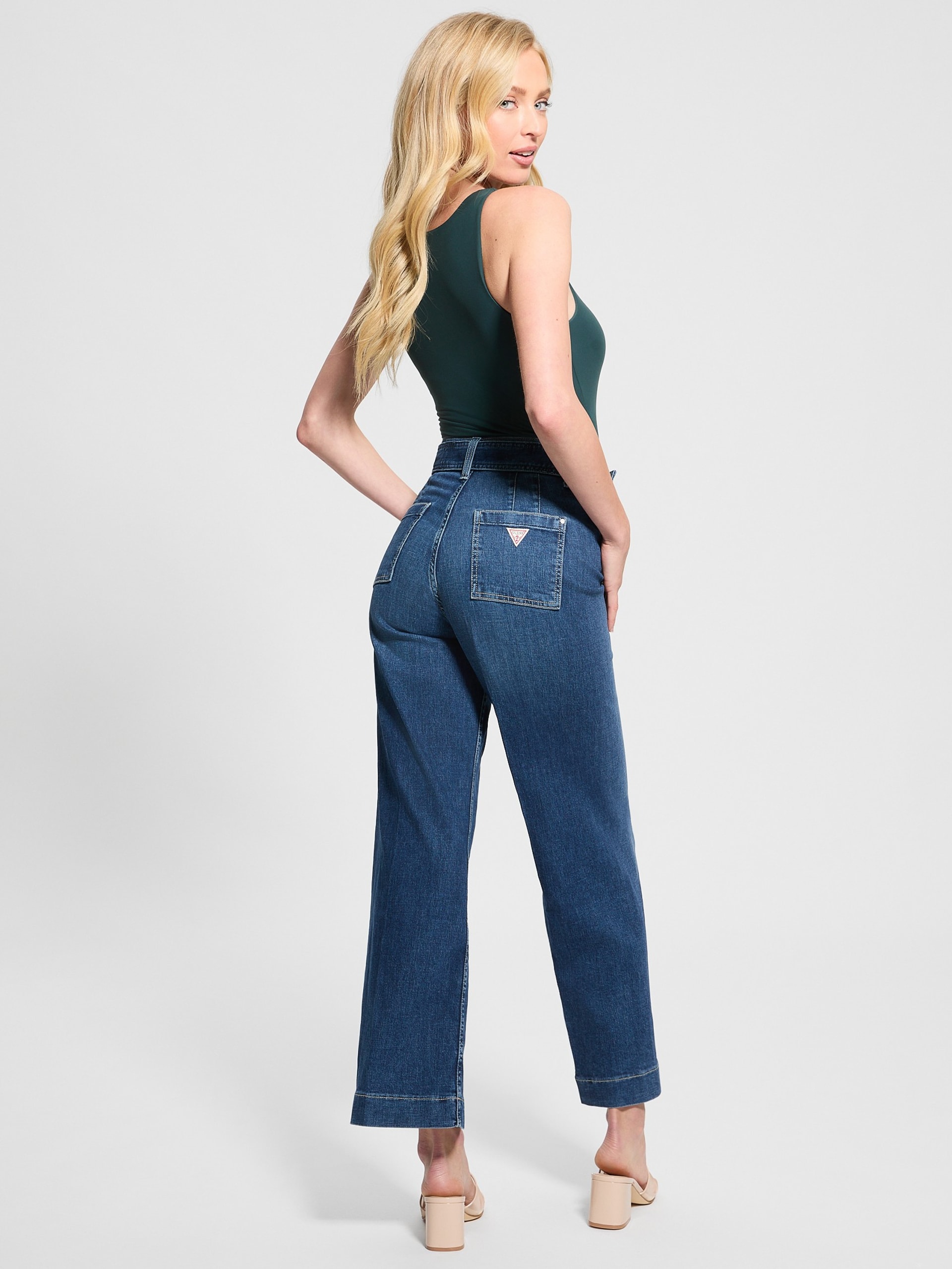 Calça jeans sem costura com cinto Eco Dakota