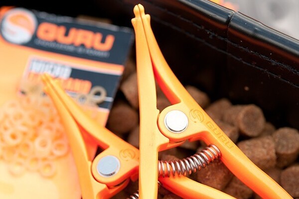 Pince à Pellet Guru Pellet Bait Band Tang