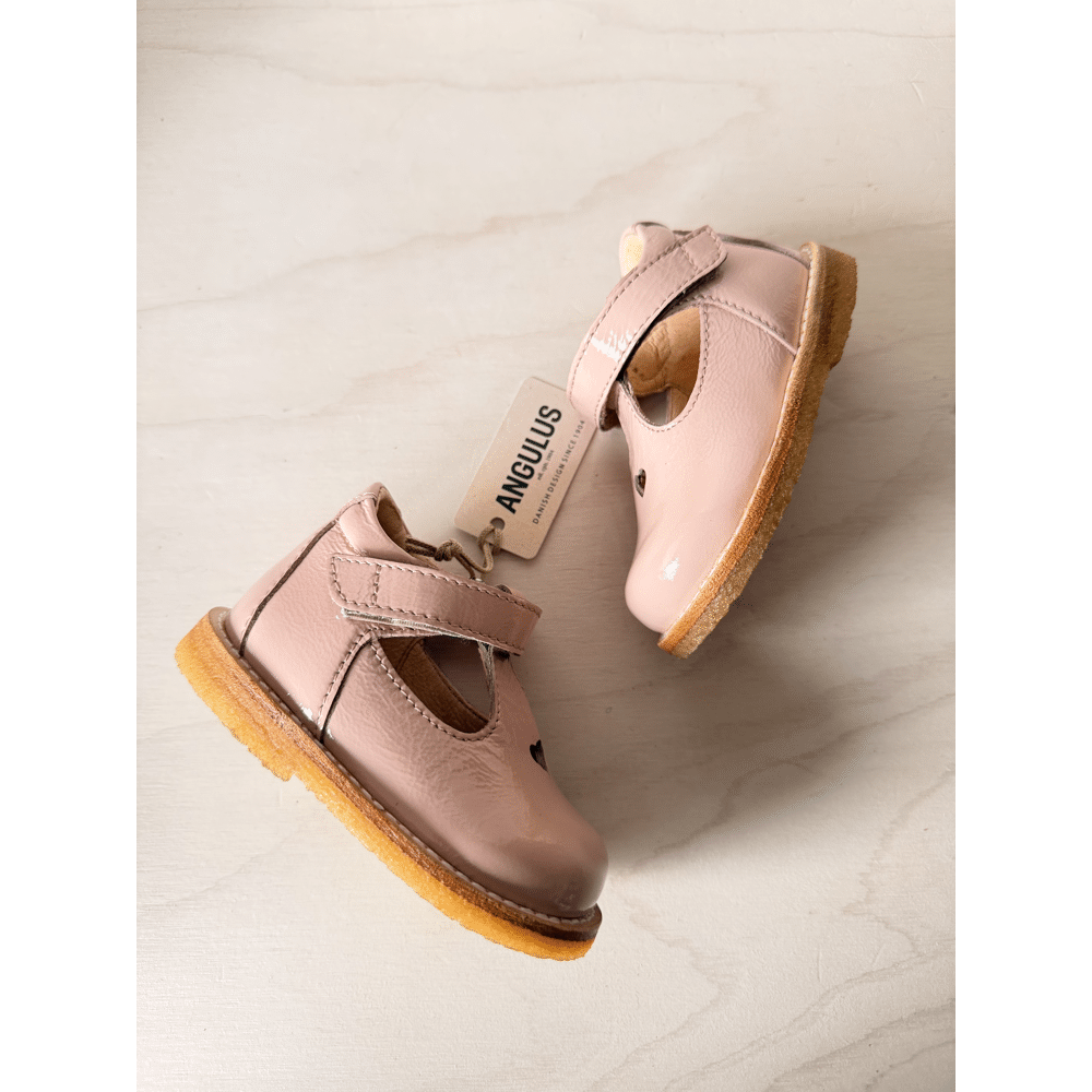 ANGULUS - Mary Jane met Velcro