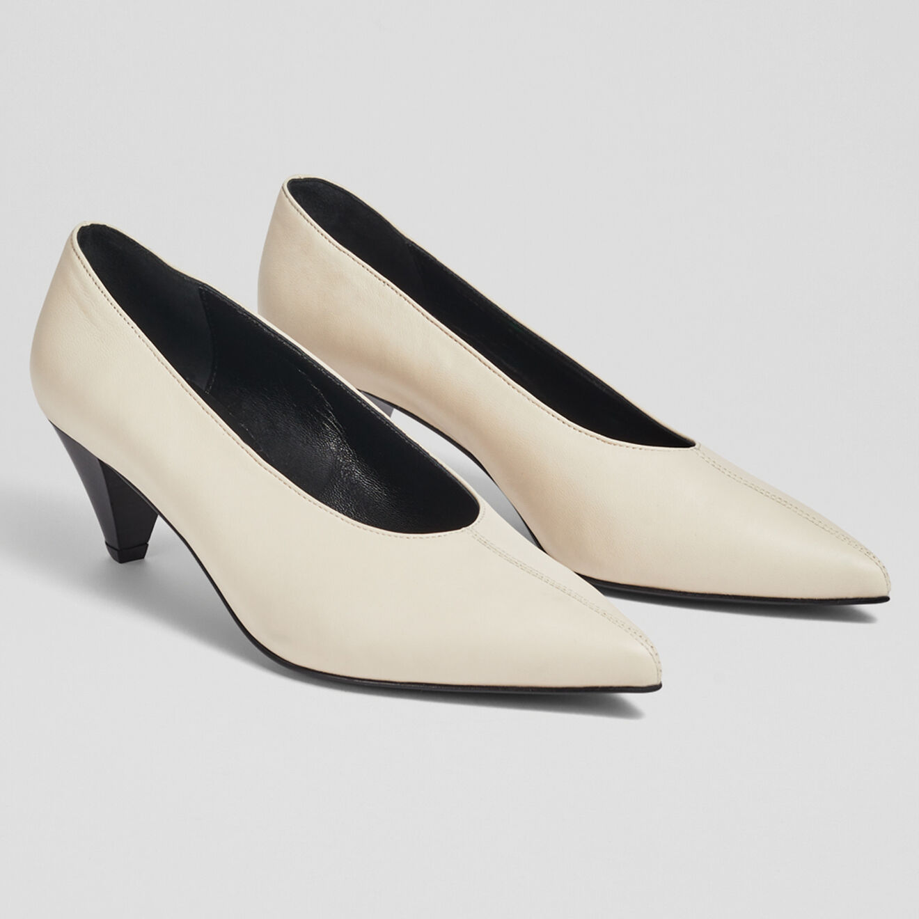 L.K. Bennett Escarpins en Cuir Zayla écrus - Talon 5 cm