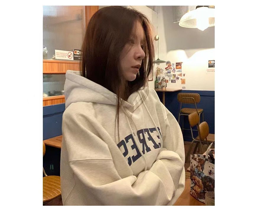 Alfie - Hoodie met trekkoordletters