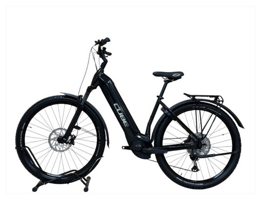 Produit reconditionné . Cube Reaction Hybrid Race Allroad 625 SHIMANO XT 2022 . VTT électrique . Cube . très bon état
