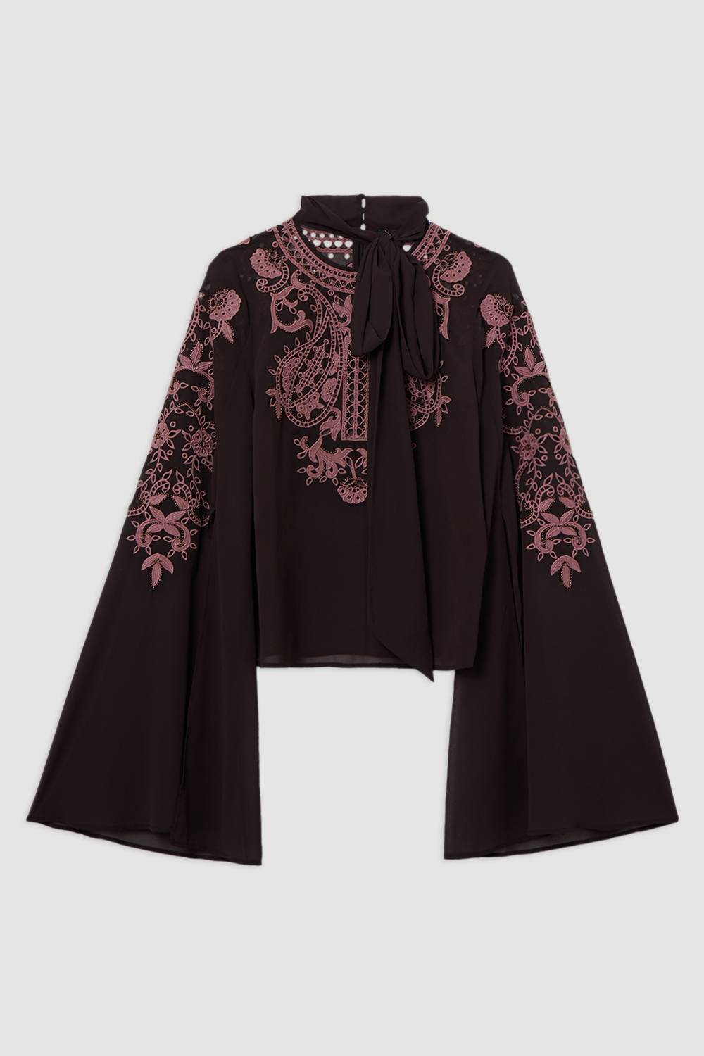 KarenMillen Chemisier long tissé en georgette aux découpes ajourées et orné de perles, avec un col noué et des manches dramatiques.