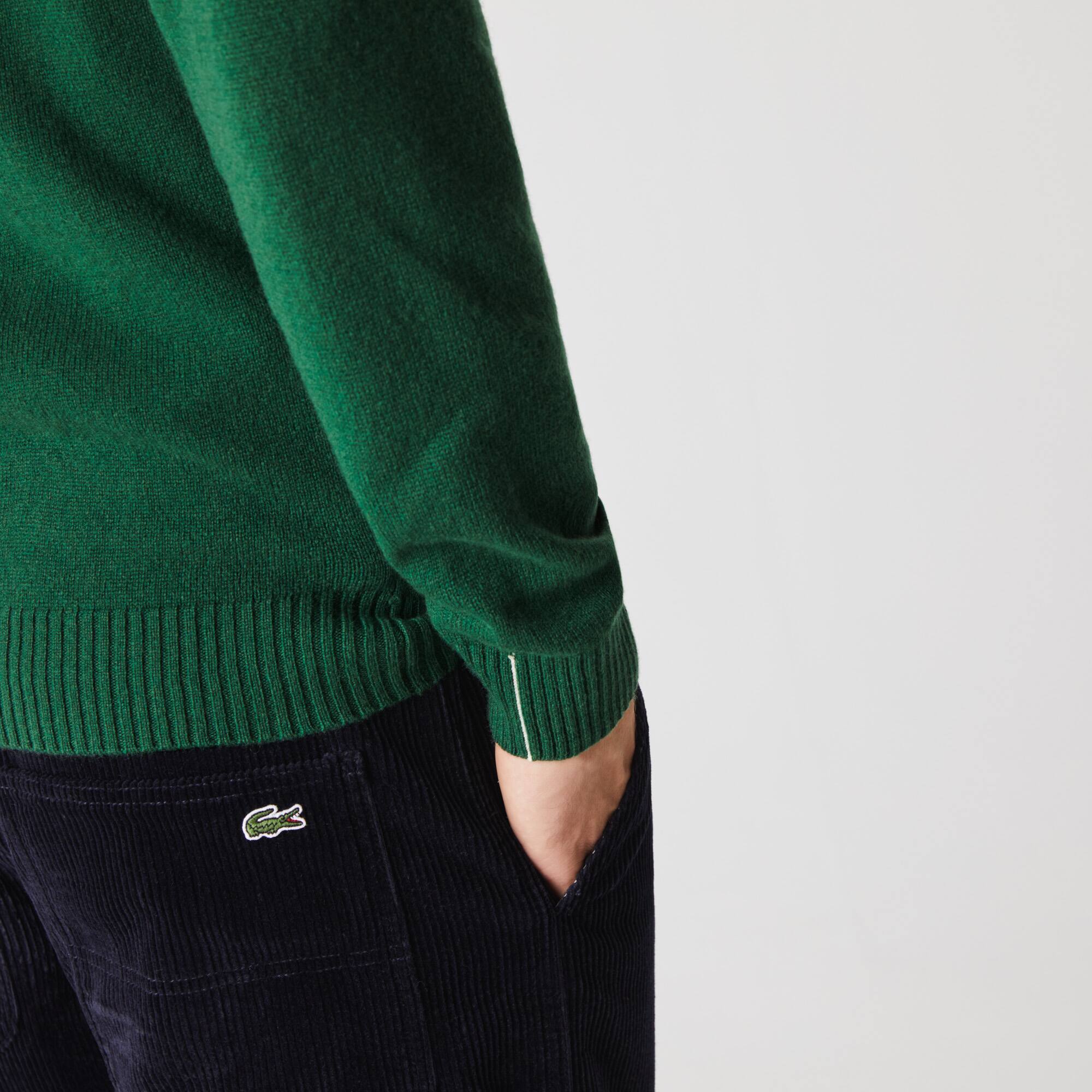Pull à col V en laine unie Pullovers - Vert - Lacoste - Homme
