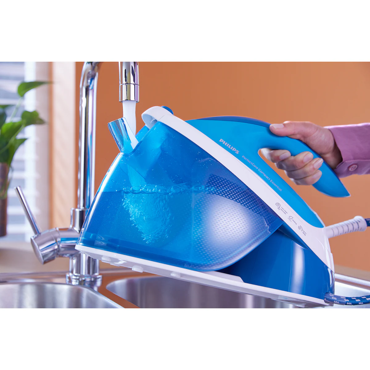 Philips PerfectCare Compact Essential dampgenerator GC6840/20