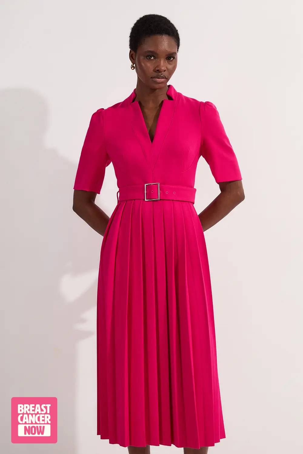 KarenMillen Robe midi ceinturée en crêpe structurée à plis perpétuels