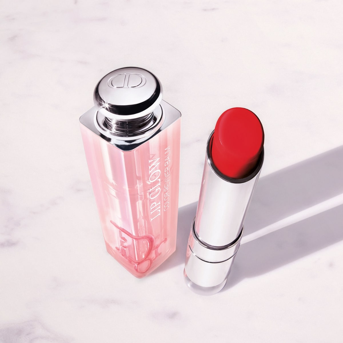Dior Addict Lip Glow Dior Addict Lip Glow Baume à Lèvres Révélateur de Couleur Naturelle - Hydratation 24 h - 97 % d'Ingrédients d'Origine Naturelle