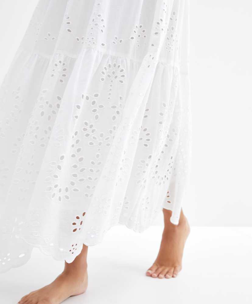 Vestido longo, 100% algodão, bordado suíço.