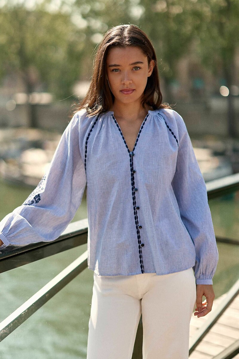 LA PETITE ETOILE<br>Blusa ampla com detalhes bordados, BLENA