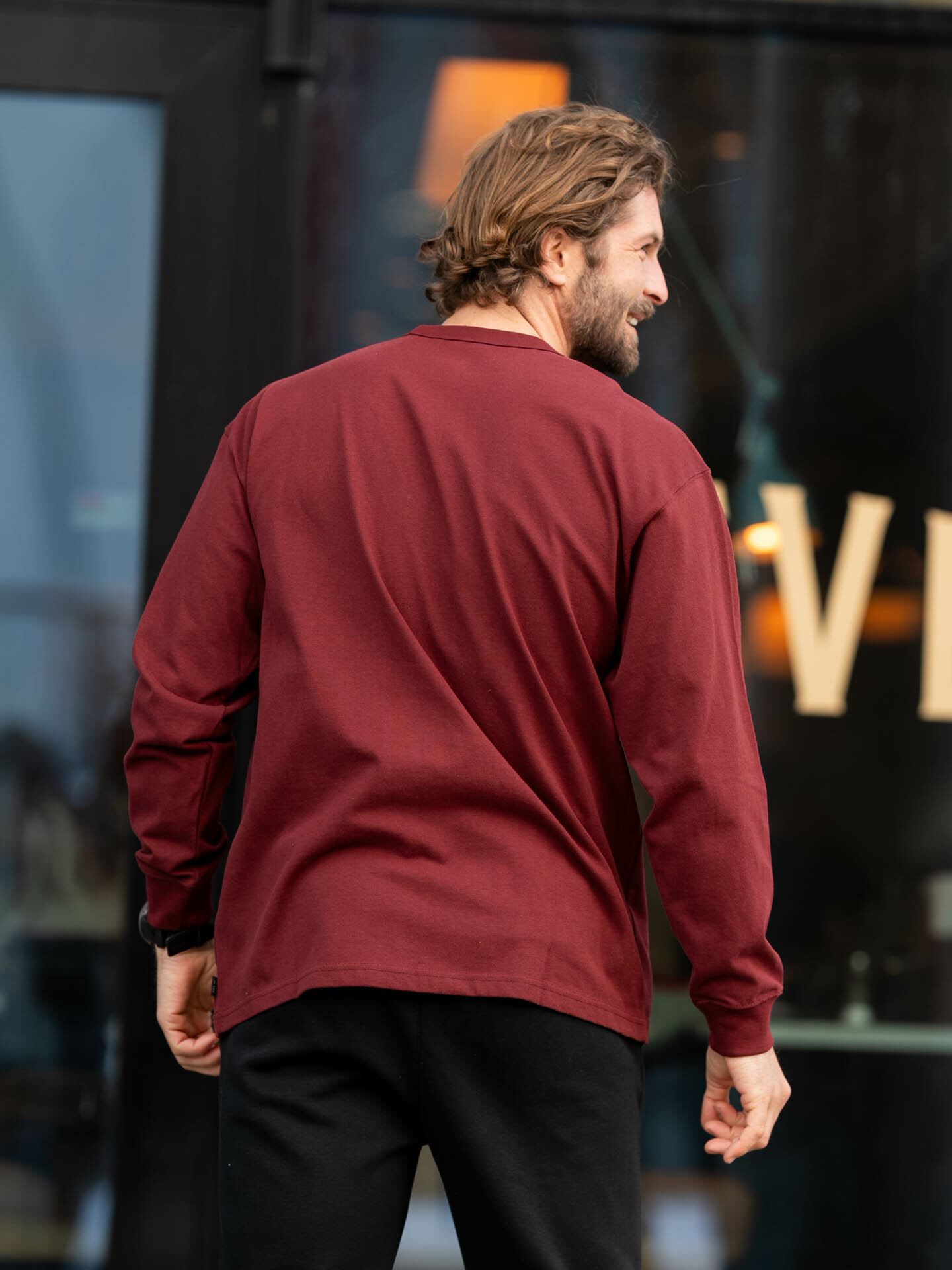 Sportswear Premium Essential Long Sleeve Tee