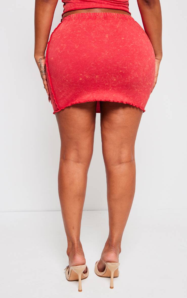 Rouge Jupe Shape En Coton Lavé Avec Détails De Coutures Et Ourlet Ondulé