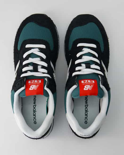 New Balance U574MGH Sneaker in Blau