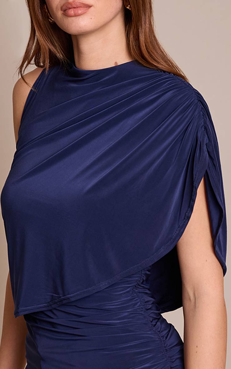 Bleu Marine Haut Long À Double Couche En Tissu Fluide Avec Détail Cape
