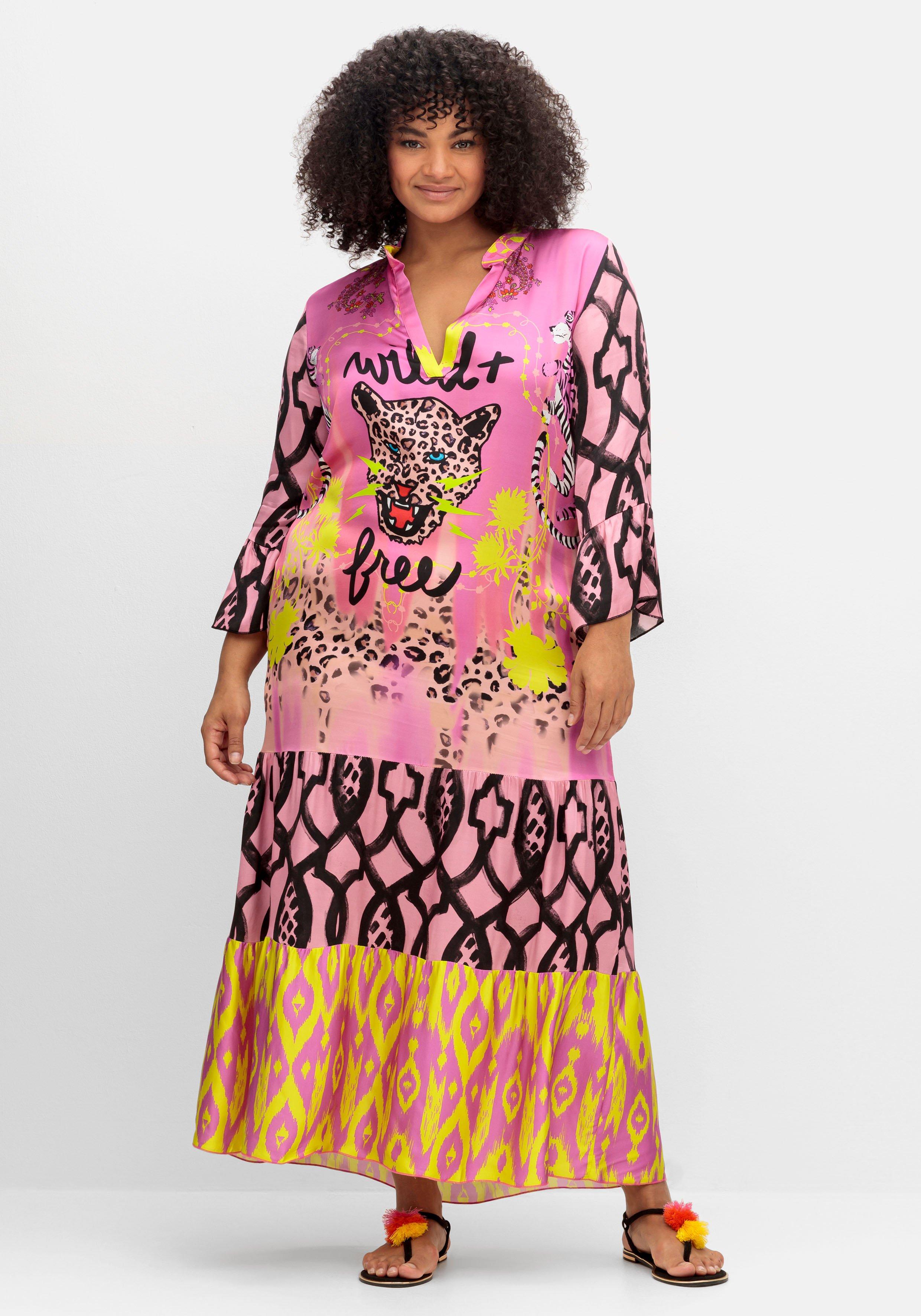 Stufiges Maxikleid mit Alloverdruck, aus Viskose-Satin