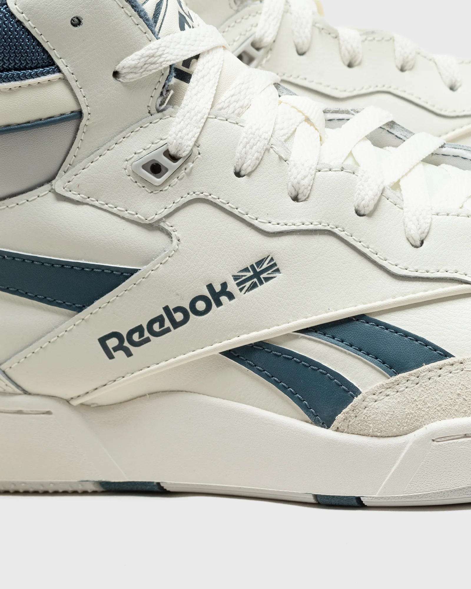 Reebok BB 4000 II MID