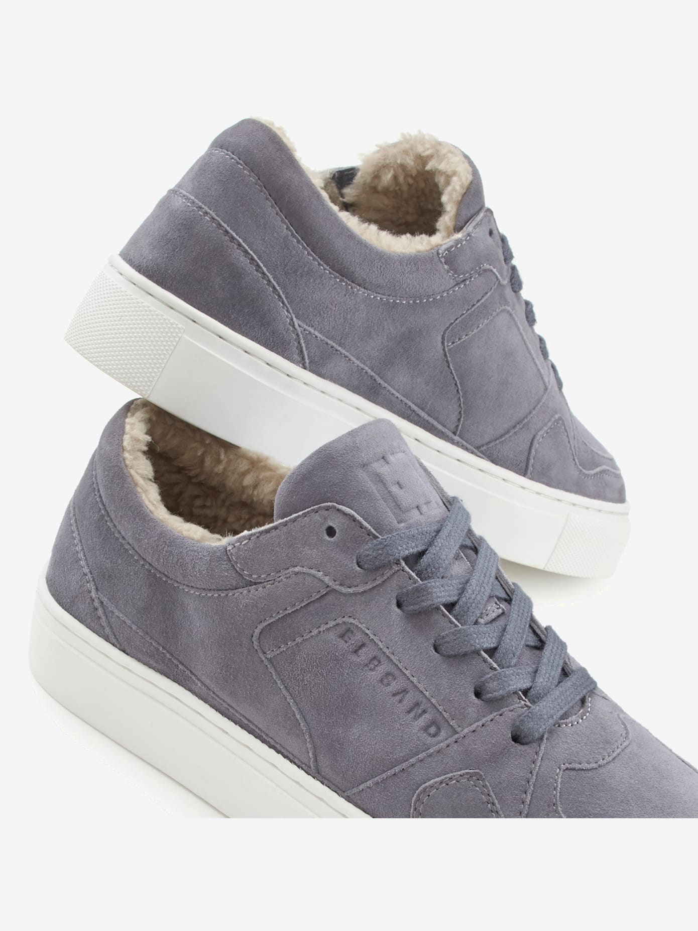 Baskets sneakers tendance en cuir de qualité