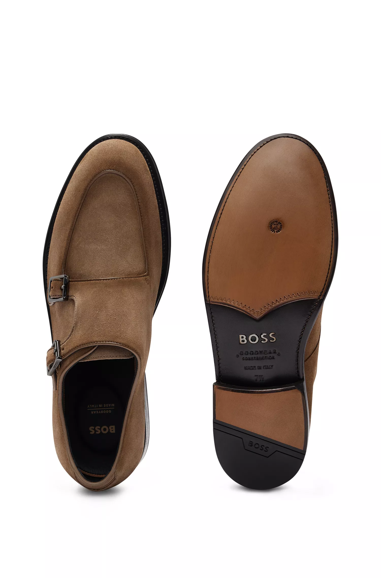 Sapatos BOSS de camurça preta com fivelas personalizadas.