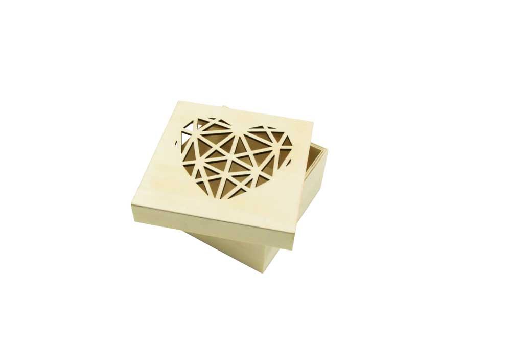 BOITE EN BOIS DECOUPE ORIGAMI COEUR 11.3X11.3X5CM