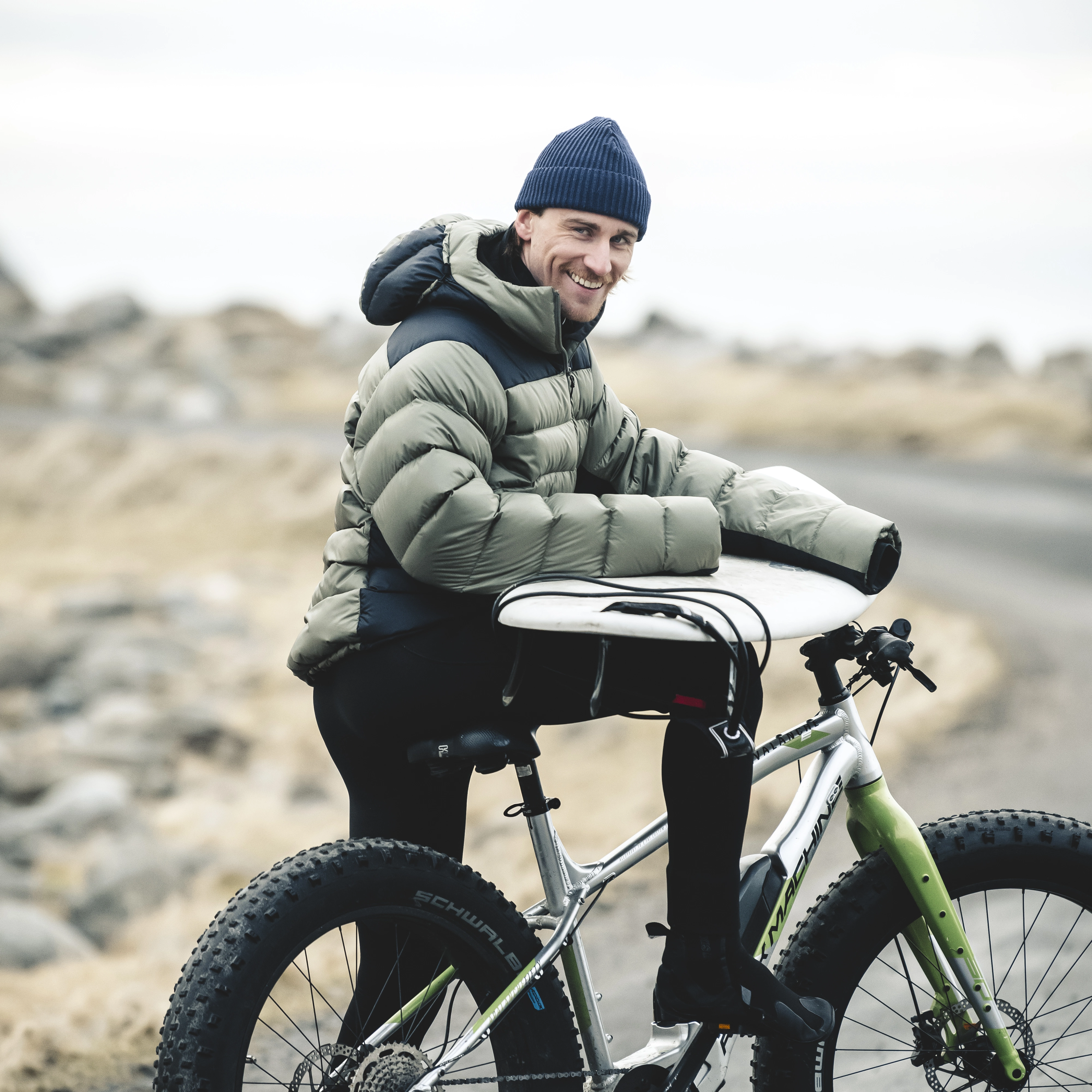 Vaagaa Allround Down Jacket Men Green Mud / Black
