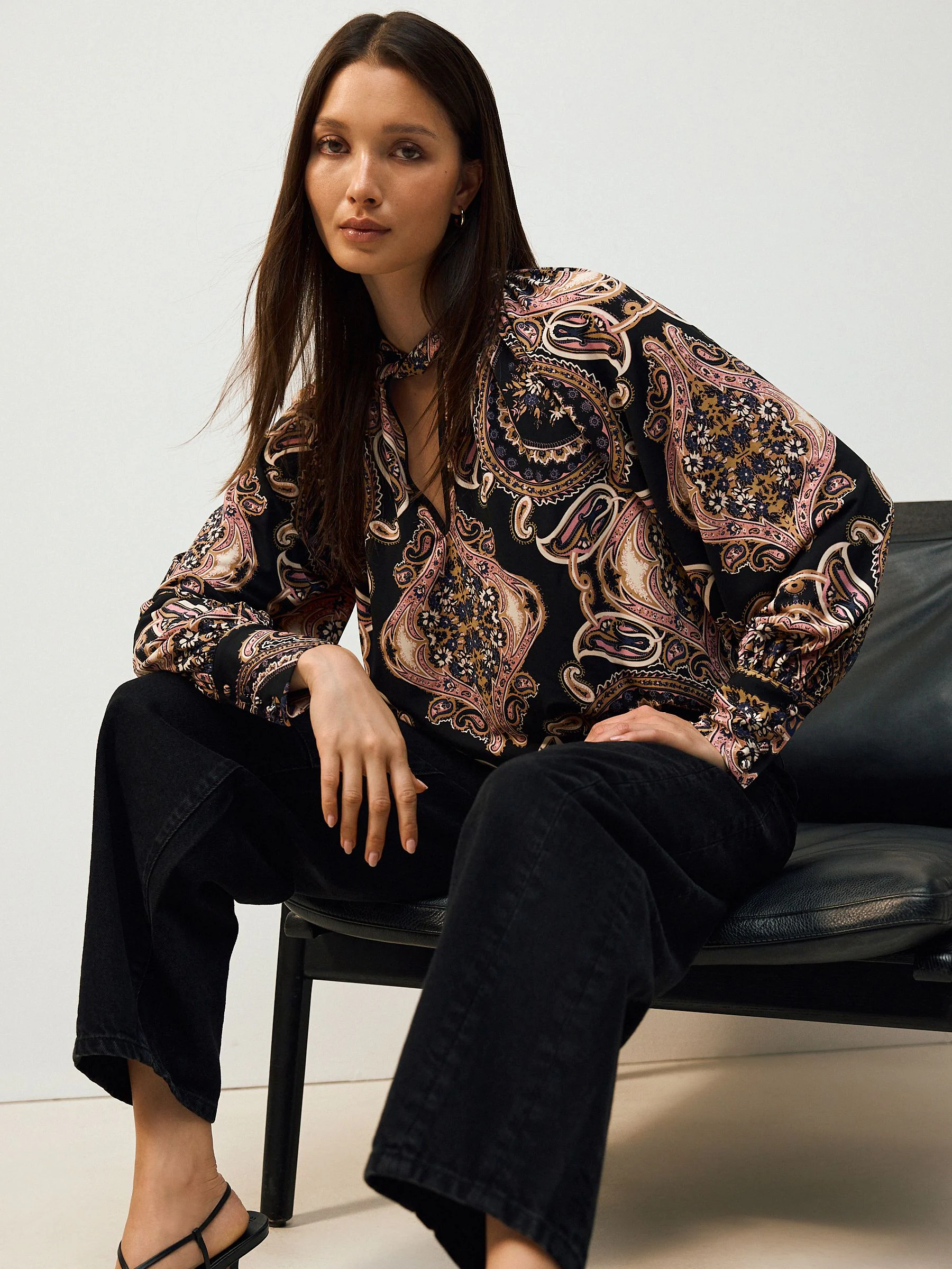 Zwart/Roze paisley - Long Sleeve Twist Neck Jersey Blouse